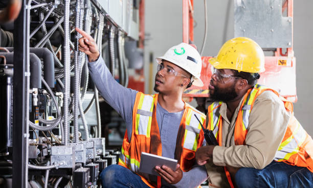 Best 24-Hour Electrician  in Hoquiam, WA